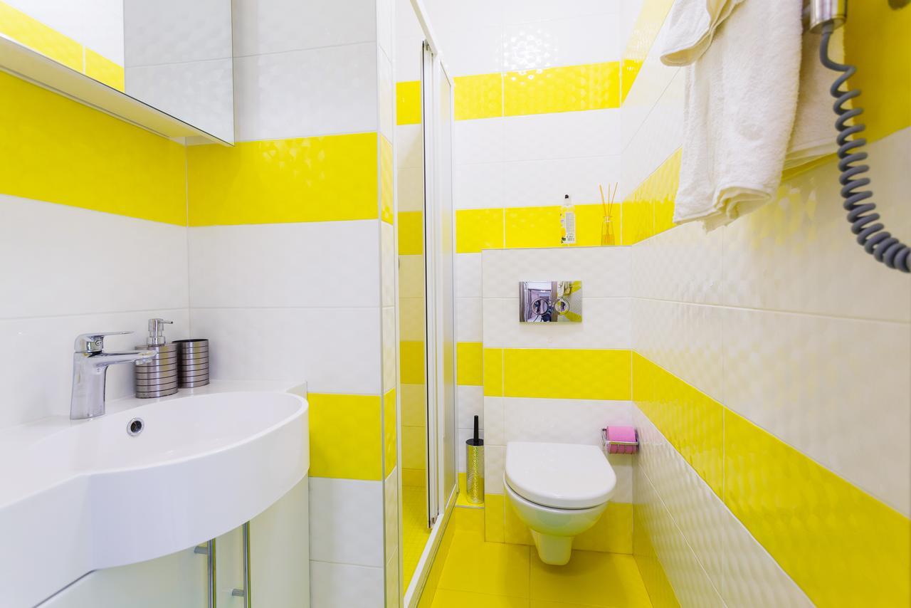 Modern Studio Apartments Kiev Buitenkant foto